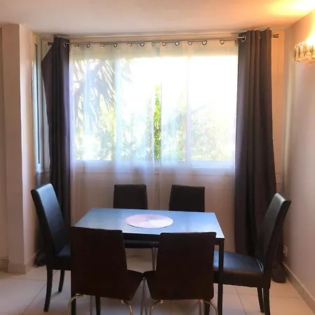 Appt T4 90m2 A 15 Min Des Plages Et 5 Min Gare St Roch Apartment *